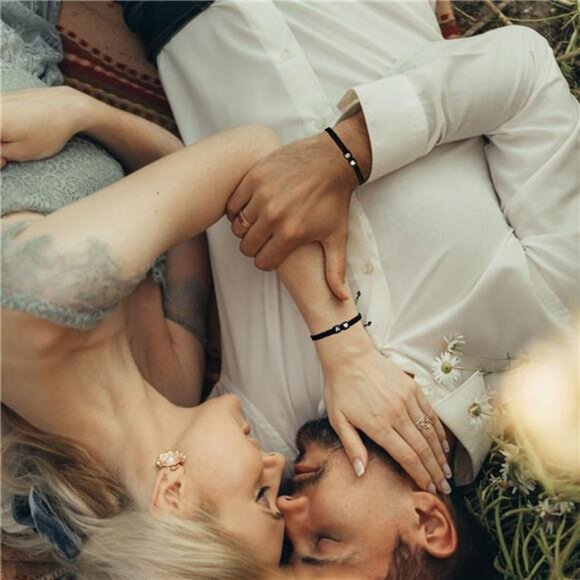 Mens Womens Initial Letter Bracelet Adjustable Couples Friendship Anniversary Gi - Picture 4 of 7